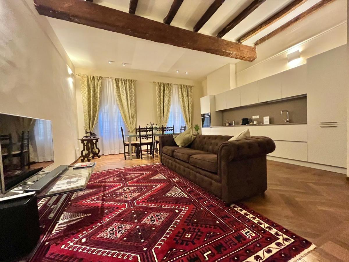 Lovely 2 Bedroom Apartment Nearby Piazza Maggiore 볼로냐 외부 사진